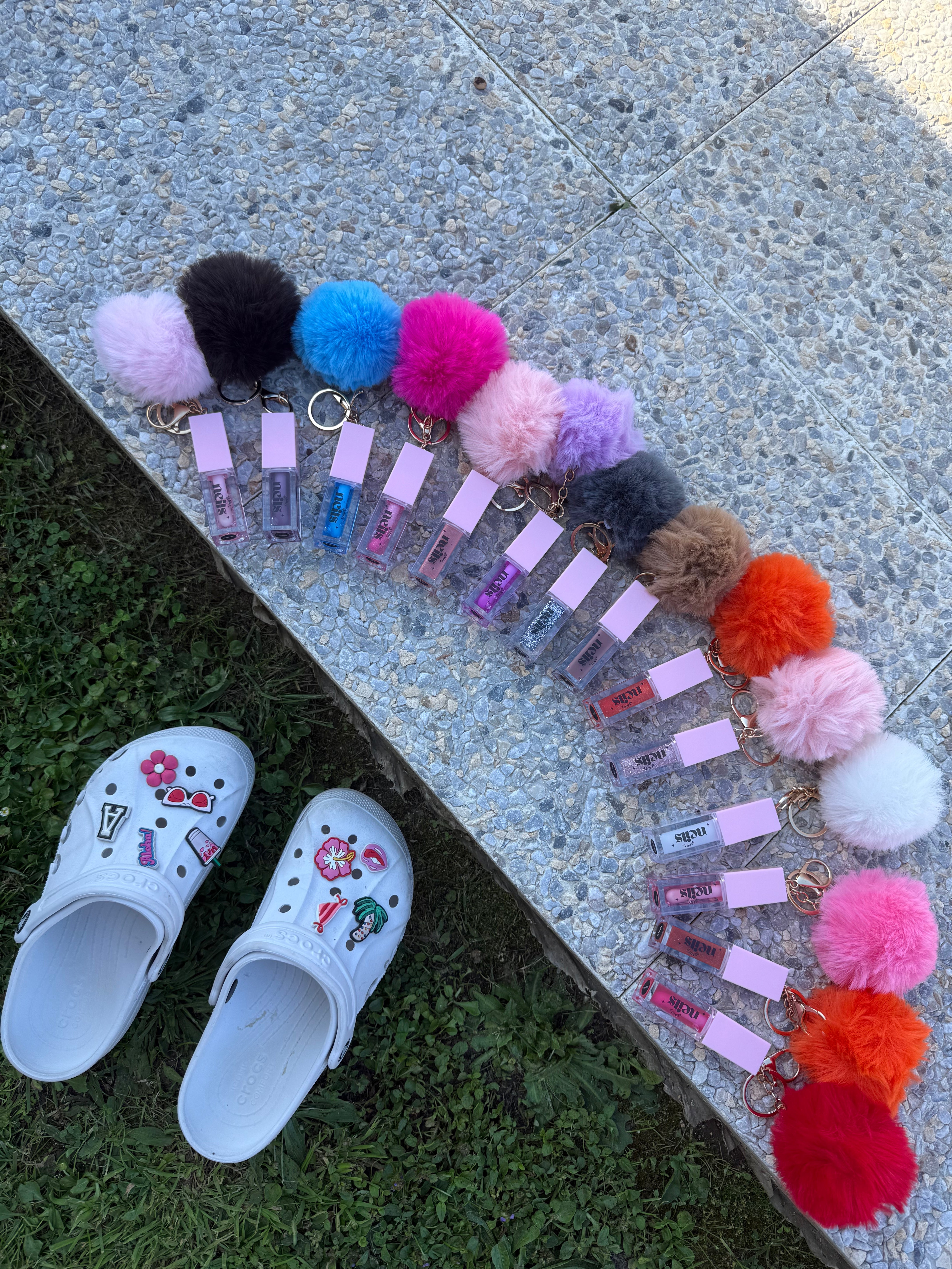 Pompons NEILSBEAUTY 🤍